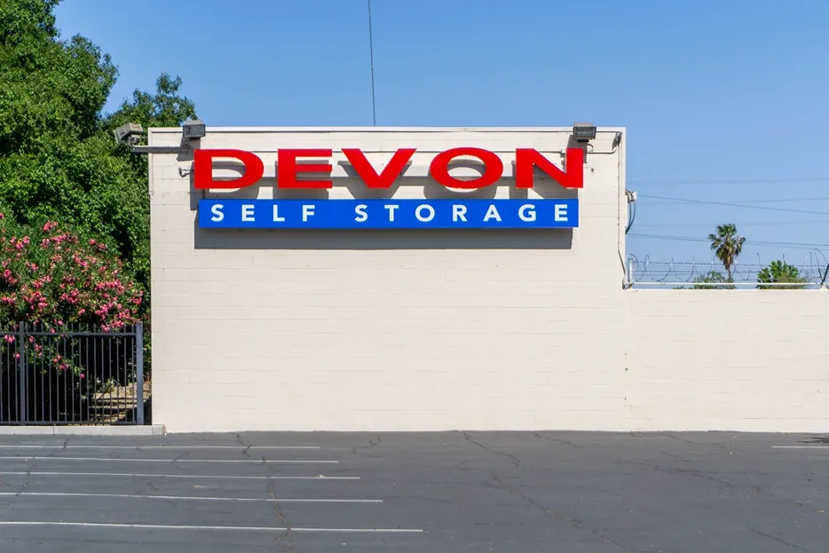 Sign to Arden Arcade Storage Units in Sacramento, CA