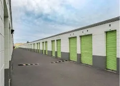 Drive up storage units Miami, FL
