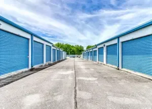Outdoor, drive up storage units Springfield TN