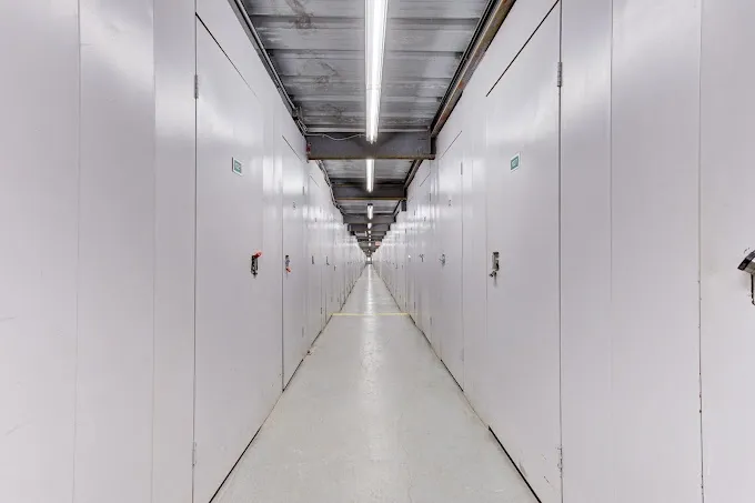 Phoenix Arizona, Devon Self Storage