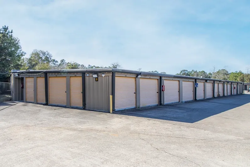 Drive up, outdoor storage in Pinehurst, TX