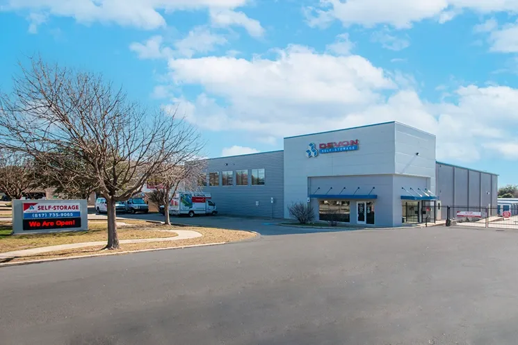 Storefront to Devon Self Storage SW Ft. Worth, TX