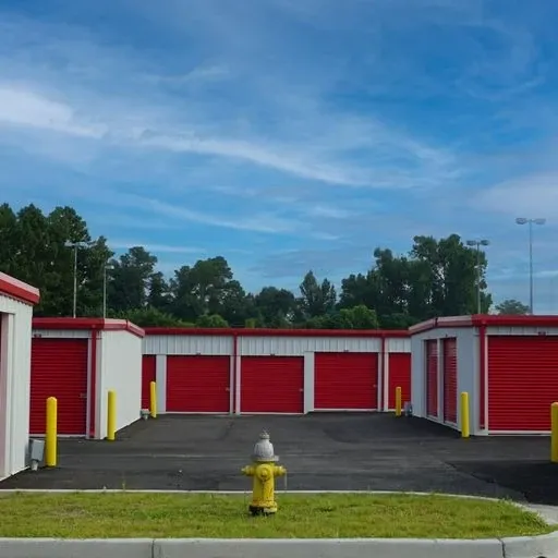 Drive-up units at Devon Self Storage in Macon.