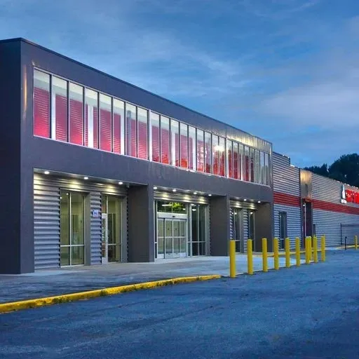 Exterior of Devon Self Storage in Macon.