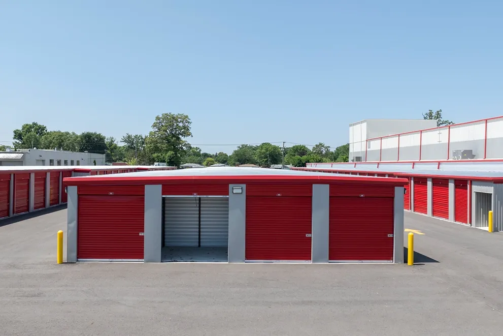 Outdoor, drive up storage units, Devon Self Storage - Warren