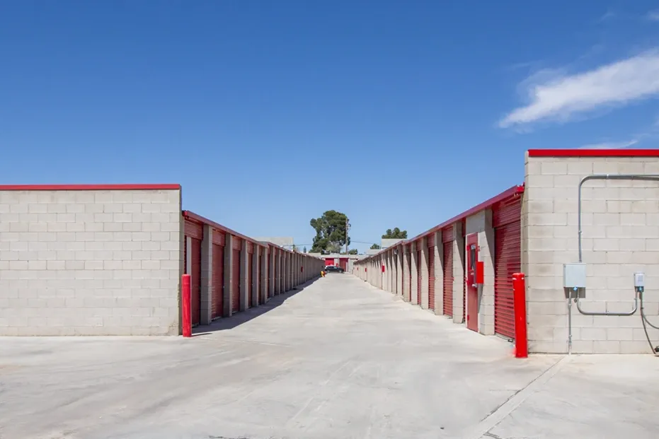 Drive up access to storage units in West Apple Valley, CA, at Devon Self Storage - West Apple Valley
