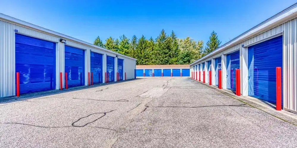Large open driveways in Jenison, Michigan at Devon Self Storage