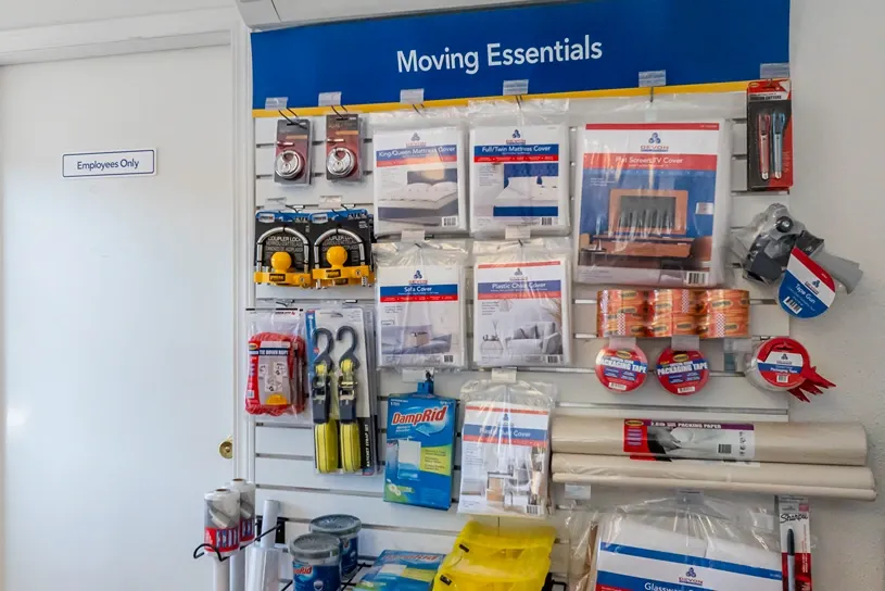 Wall with moving supplies