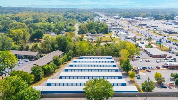 Self storage facility at 1683 FORT CAMPBELL BLVD Clarksville, TN 37042