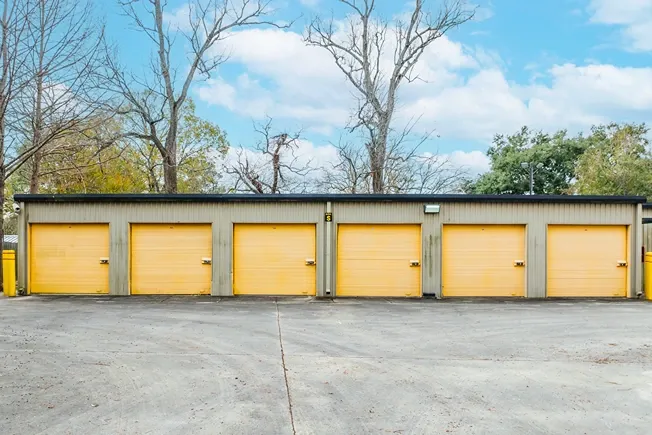 Exterior image of Devon Self Storage units