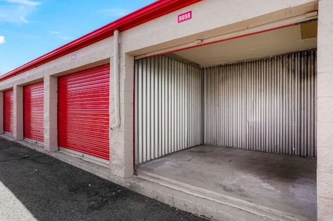 Garage at Devon Self Storage - Northglenn