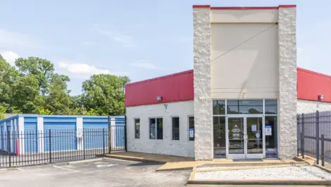 Store entrance to at Devon Self Storage Units in Raleigh, Memphis, TN