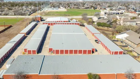 Exterior view of Devon Self Storage - Fort Worth