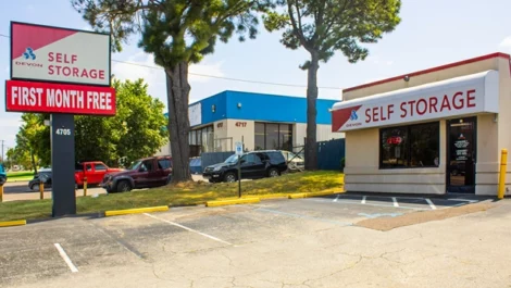 Self storage units entrance