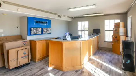 Devon - Interior Office