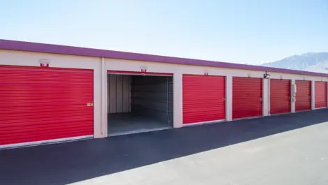 Spacious, outdoor storage units in Cathedral City, CA