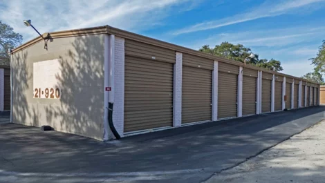 Outdoor, drive up storage in Gulfport, FL