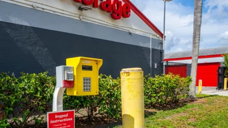 keypad entry Okeechobee Storage Unit at Devon Self Storage