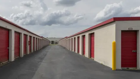 Exterior View of Devon Self Storage Outdoor Units