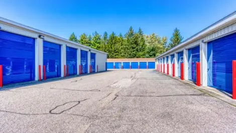 Large open driveways in Jenison, Michigan at Devon Self Storage