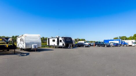 Devon - Exterior Parking at Devon Self Storage - Lemay Ferry