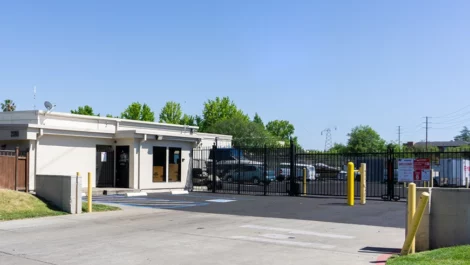 Gated entry Arden Arcade Storage Units in Sacramento, CA
