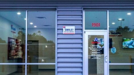 Lobby entrance at Devon Self Storage in Macon.