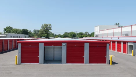 Outdoor, drive up storage units, Devon Self Storage - Warren