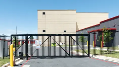 Exterior Image of Devon Self Storage access gate, Devon Self Storage Boonville