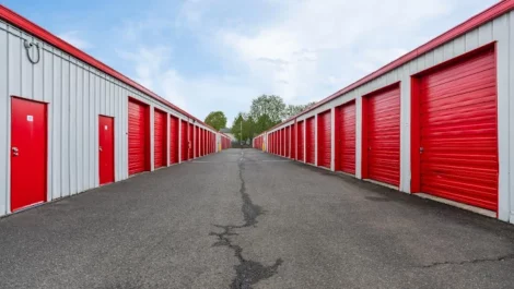 Exterior view of storage facility, Devon Self Storage - Kauffman Ave