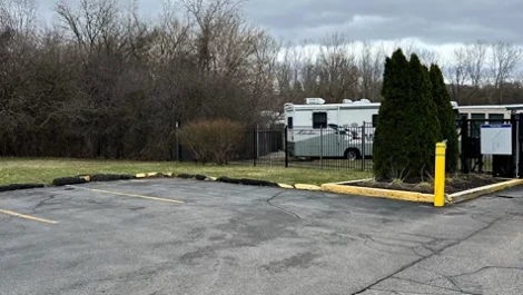 keypad entry and gated entrance to Waterford Township, MI, Storage Units on Dixie Highway