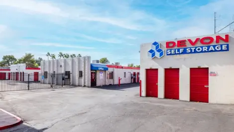 Devon Self Storage South Nellis Blvd exterior image.