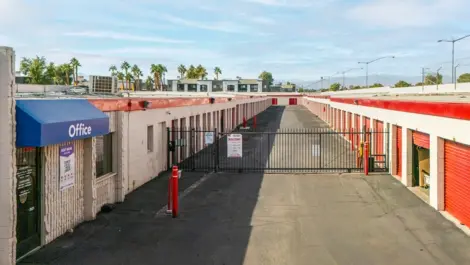 Devon Self Storage South Nellis Blvd gate access.