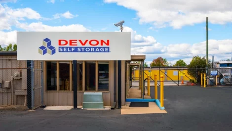 Devon Self Storage - Gate City store front entrance