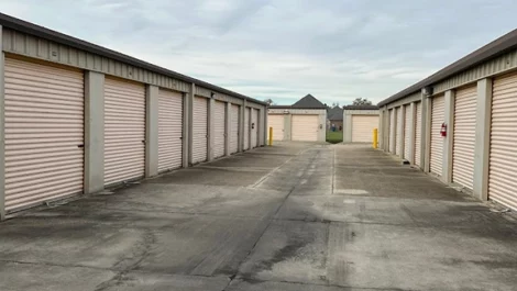 outdoor, drive up storage units, Devon Self Storage - Broussard