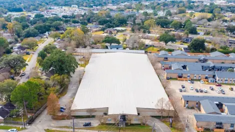 Exterior image of Devon Self Storage facility