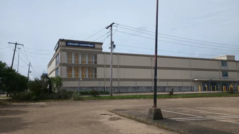 Street view Devon Self Storage - 5961 Interstate