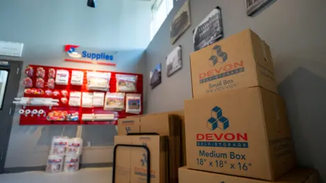 Packing supplies in Cathedral City, CA