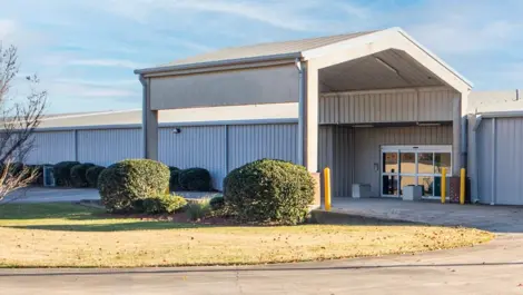 View of covered drop off area at storage facility in Jackson, MS, at Devon Self Storage 5961 Interstate in Jackson, MS