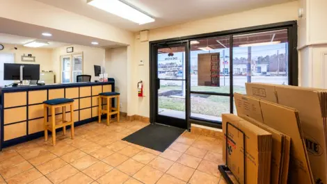 Interior office image of Devon Self Storage 7437 Garners
