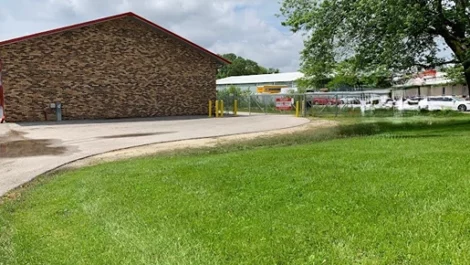 Devon Self Storage - Frankfort, street view