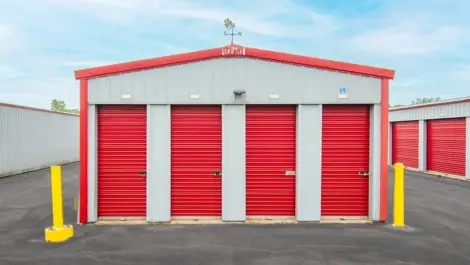 Devon Self Storage facility in Monee, IL