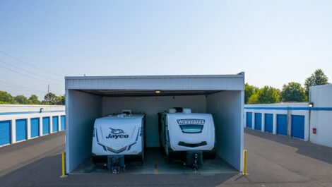 Devon - Exterior Parking in Troy, IL on 1585 Troy O'Fallon Rd