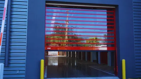 Entry way to drive thru storage in Holly Hills, FL, Devon Self Storage in Holly Hill, FL,