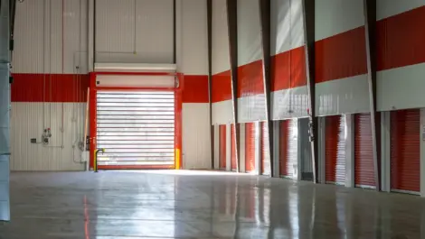 Wide lanes for drive up access, drive thru storage in Holly Hills, FL at Devon Self Storage in Holly Hill, FL,