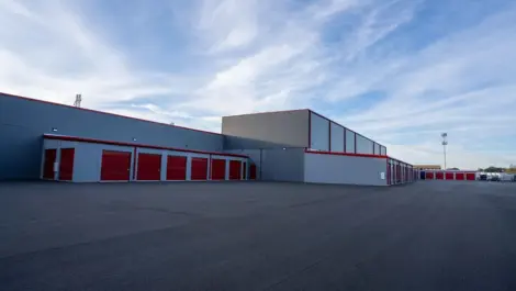 Devon Self Storage Fraser MI units.