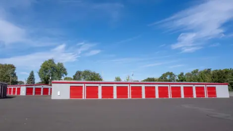 Devon Self Storage Fraser Michigan exterior storage facility, drive up storage