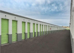 Outdoor, drive up access storage Miami, FL